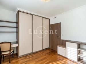 Pronájem bytu 4+1, Praha - Smíchov, Mozartova, 100 m2