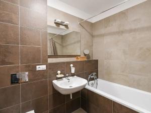 Prodej bytu 2+kk, Praha - Smíchov, Pod Barvířkou, 60 m2