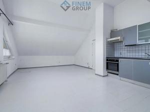 Prodej rodinného domu, Praha - Lipence, 211 m2