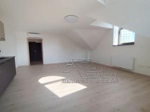 Pronájem atypického bytu, České Budějovice, Fráni Šrámka, 59 m2