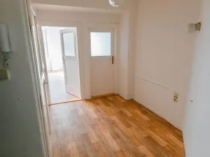 Pronájem bytu 2+1, Praha - Vinohrady, Šrobárova, 65 m2