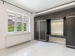 Pronájem bytu 3+kk, Praha - Břevnov, Na Petynce, 57 m2