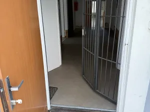 Pronájem skladu, Praha - Holešovice, U průhonu, 361 m2