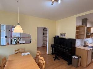 Prodej bytu 5+kk, Hradec Králové, Pospíšilova, 106 m2