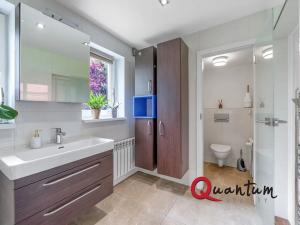 Prodej rodinného domu, Praha - Uhříněves, U Nadýmače, 177 m2