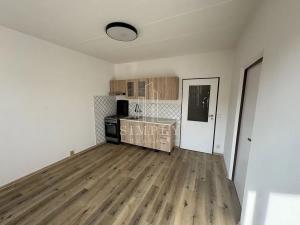 Pronájem bytu 2+kk, Praha - Kamýk, Olbramovická, 37 m2