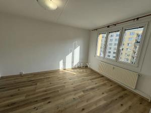 Pronájem bytu 2+kk, Praha - Kamýk, Olbramovická, 37 m2