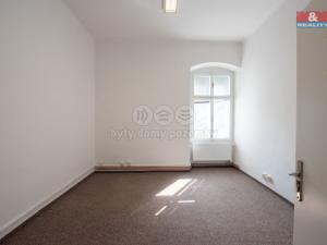 Pronájem kanceláře, Pardubice - Zelené Předměstí, 17. listopadu, 95 m2