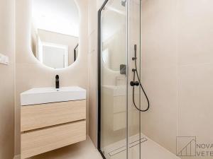 Prodej bytu 3+kk, Praha - Vršovice, Uzbecká, 65 m2