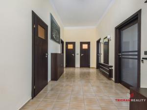 Pronájem bytu 2+1, Hradec Králové, Eliščino nábřeží, 80 m2