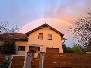 Pronájem rodinného domu, Ohrobec, V sedlištích, 220 m2
