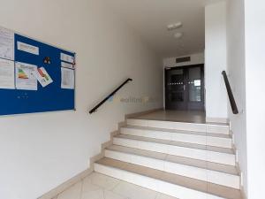 Prodej bytu 2+kk, Praha - Zličín, Sazovická, 60 m2