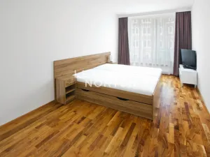 Pronájem bytu 2+kk, Praha - Smíchov, Švédská, 56 m2