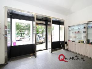 Pronájem obchodního prostoru, Praha - Smíchov, Arbesovo náměstí, 35 m2