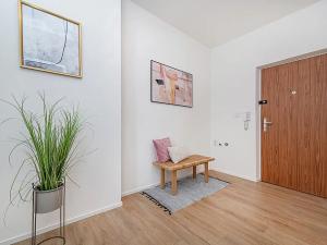 Prodej bytu 3+kk, Praha - Malešice, Počernická, 57 m2