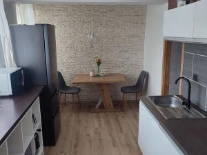 Prodej bytu 3+1, Sazená, 71 m2