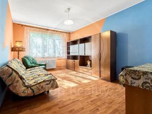Prodej bytu 3+1, Ostrov, Kollárova, 71 m2