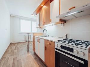 Pronájem bytu 2+1, Otrokovice, Nádražní, 56 m2