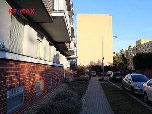 Pronájem obchodního prostoru, Praha - Žižkov, Na rovnosti, 315 m2