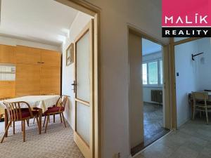 Prodej bytu 3+1, Ostrov, Masarykova, 70 m2