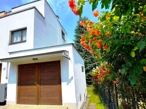 Pronájem rodinného domu, Praha, Zelený pruh, 150 m2