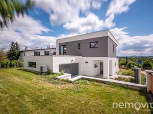 Prodej vily, Praha - Dolní Počernice, V padolině, 280 m2