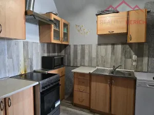Prodej rodinného domu, Holedeč, 200 m2