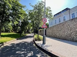 Pronájem bytu 2+1, Praha - Smíchov, U Mrázovky, 60 m2