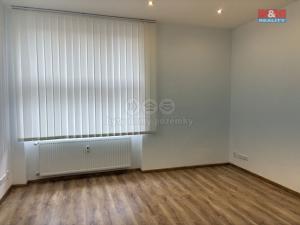 Prodej obchodního prostoru, Pardubice - Bílé Předměstí, Bubeníkova, 55 m2