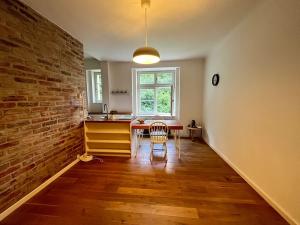 Pronájem bytu 2+kk, Praha, 50 m2