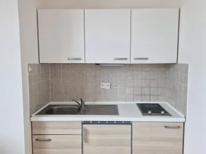 Pronájem bytu 1+kk, Praha - Jinonice, V zářezu, 21 m2