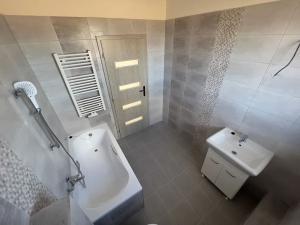 Prodej vily, Předboj, Na Ladech, 296 m2
