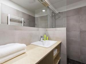 Pronájem bytu 2+kk, Praha - Nové Město, U půjčovny, 40 m2