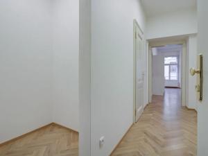 Pronájem bytu 1+kk, Praha, Myslíkova, 43 m2