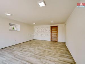 Pronájem bytu 2+1, Hořovice, Pod Nádražím, 65 m2