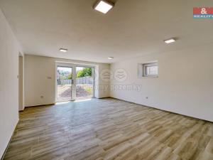 Pronájem bytu 2+1, Hořovice, Pod Nádražím, 65 m2