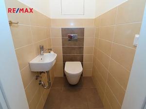 Pronájem bytu 2+kk, Pardubice, Na Spravedlnosti, 57 m2