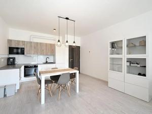 Pronájem bytu 2+kk, Praha - Karlín, U Mlýnského kanálu, 67 m2