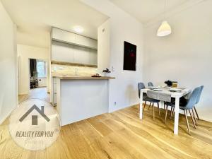 Pronájem bytu 2+kk, Praha - Libeň, U Balabenky, 62 m2
