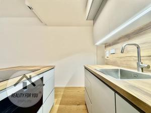 Pronájem bytu 2+kk, Praha - Libeň, U Balabenky, 62 m2
