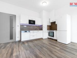 Pronájem bytu 2+kk, Plzeň - Severní Předměstí, Bolevecká, 65 m2