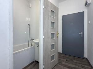 Pronájem bytu 2+1, Chomutov, Mostecká, 48 m2