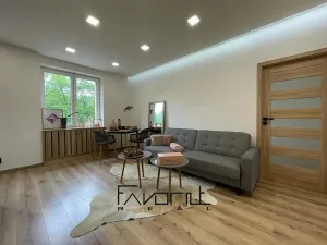 Prodej bytu 2+1, Ostrava, Charvátská, 62 m2