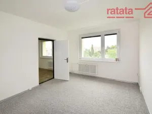 Pronájem bytu 1+1, Jirkov, Červenohrádecká, 35 m2