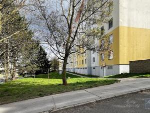 Pronájem obchodního prostoru, Ústí nad Labem, Spartakiádní, 11 m2