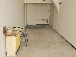 Pronájem obchodního prostoru, Velké Meziříčí, Náměstí, 22 m2