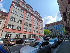 Pronájem bytu 2+kk, Praha - Holešovice, Poupětova, 64 m2