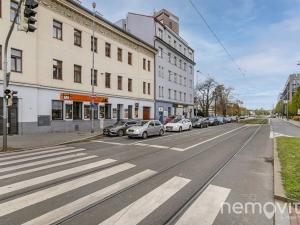 Pronájem bytu 1+1, Praha - Karlín, Sokolovská, 38 m2