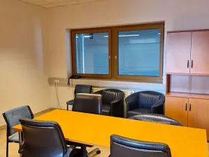 Pronájem kanceláře, Praha - Ruzyně, U letiště, 350 m2