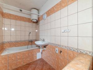 Prodej rodinného domu, Želeč, 180 m2